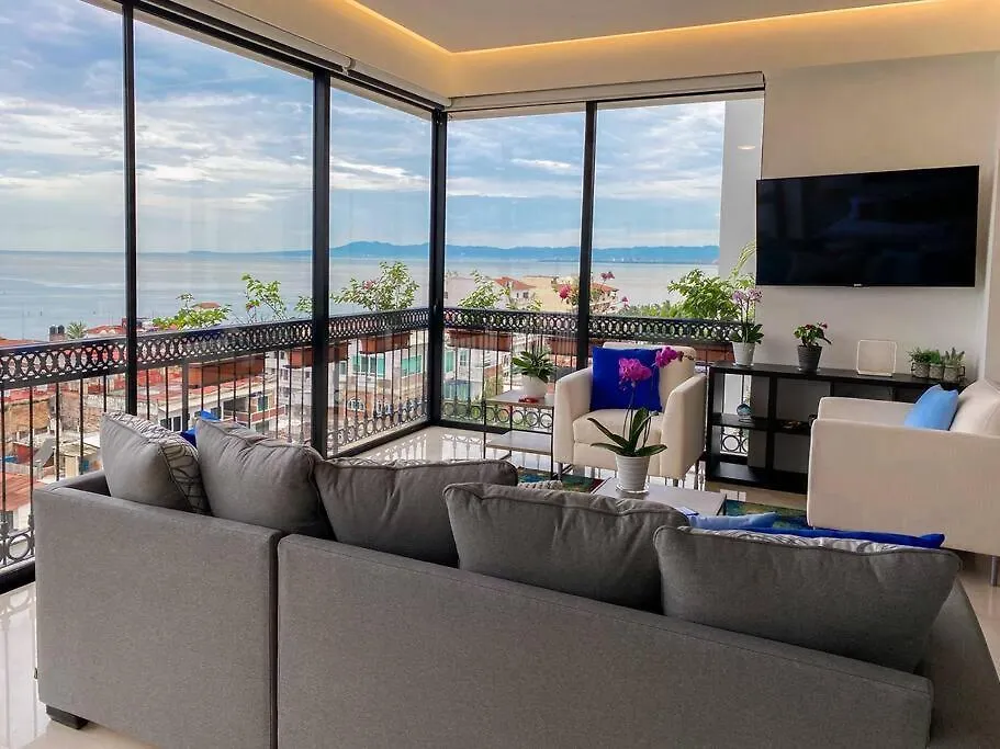Luxury Oceanview Modern Condo Puerto Vallarta Mexique