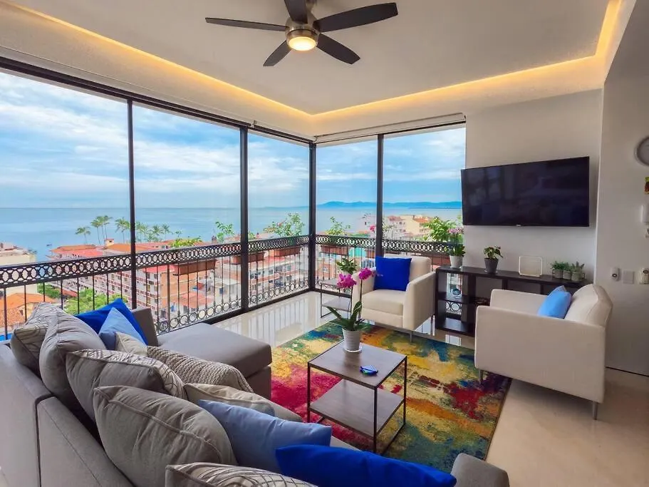 شقة Luxury Oceanview Modern Condo بويرتو فالارتا