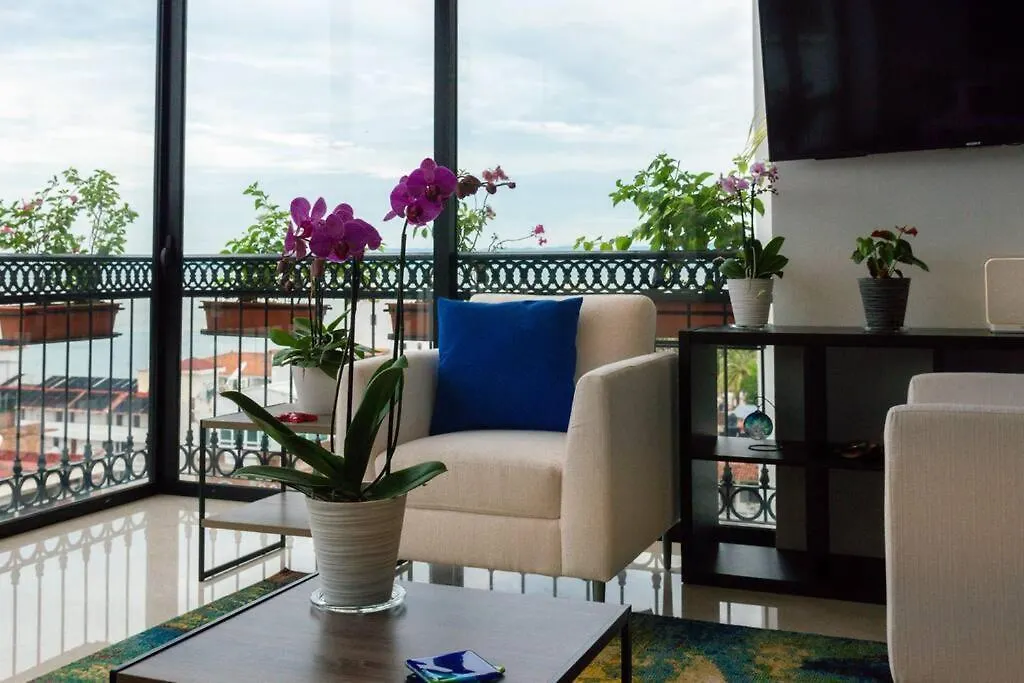 شقة Luxury Oceanview Modern Condo بويرتو فالارتا