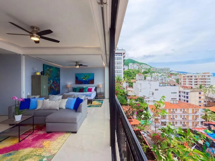 Luxury Oceanview Modern Condo بويرتو فالارتا